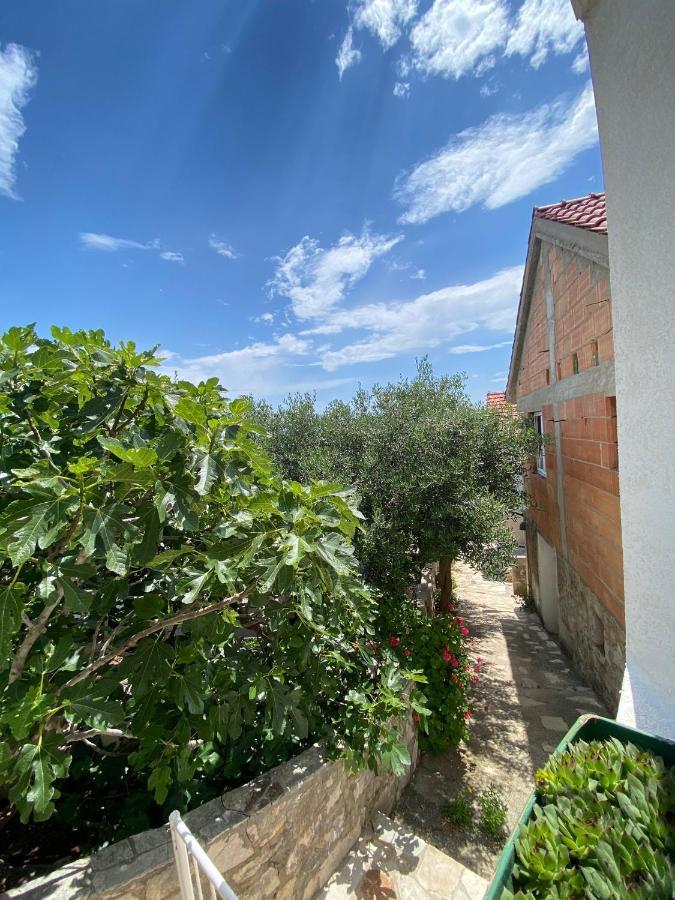 Seaside Secluded Apartments Cove Tvrdni Dolac, Hvar - 12655 Gdinj Zewnętrze zdjęcie